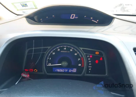 2008 Honda Civic Lx z USA, uszkodzony, nr VIN 1HGFA16558L080827